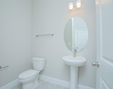 6533 Rover Way - Photo Thumbnail 23