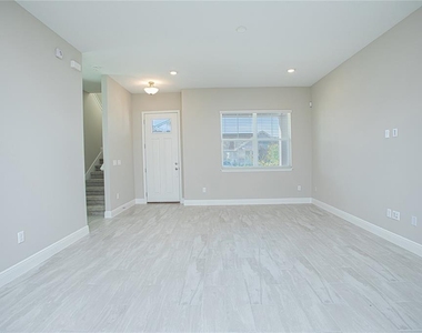 6533 Rover Way - Photo Thumbnail 22