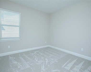 6533 Rover Way - Photo Thumbnail 29