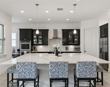 10840 Mobberley Circle - Photo Thumbnail 10