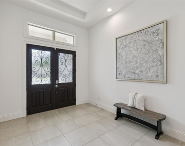 10840 Mobberley Circle - Photo Thumbnail 2