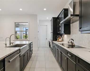 10840 Mobberley Circle - Photo Thumbnail 11
