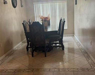 1013 Mayfair Place - Photo Thumbnail 6
