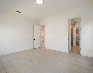 13010 Stoddart Avenue - Photo Thumbnail 32