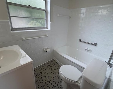 2501 Virginia Drive - Photo Thumbnail 16