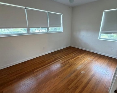 2501 Virginia Drive - Photo Thumbnail 18