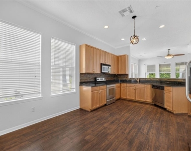 1965 Osprey Avenue - Photo Thumbnail 10