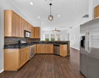 1965 Osprey Avenue - Photo Thumbnail 12
