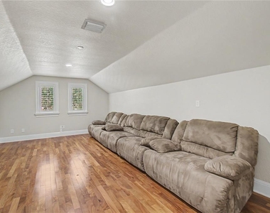 9313 Southern Breeze Drive - Photo Thumbnail 41