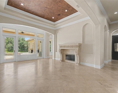 9313 Southern Breeze Drive - Photo Thumbnail 4