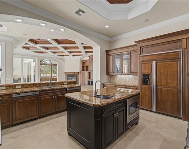 9313 Southern Breeze Drive - Photo Thumbnail 20