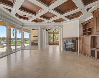 9313 Southern Breeze Drive - Photo Thumbnail 12