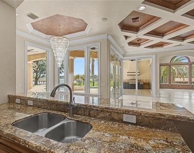 9313 Southern Breeze Drive - Photo Thumbnail 18