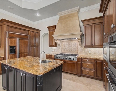 9313 Southern Breeze Drive - Photo Thumbnail 22