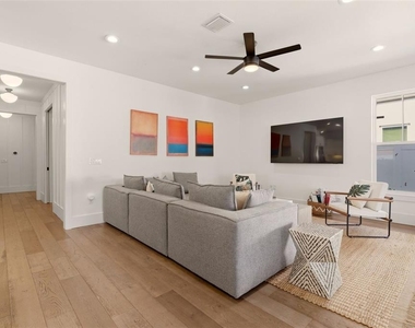 1420 Magnolia Avenue - Photo Thumbnail 18