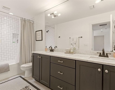 1420 Magnolia Avenue - Photo Thumbnail 38