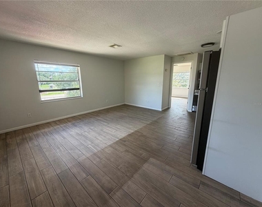 2305 K-ville Ave - Photo Thumbnail 2
