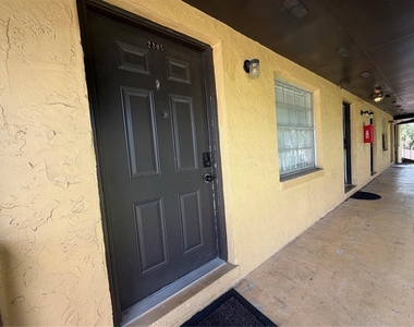 2305 K-ville Ave - Photo Thumbnail 1