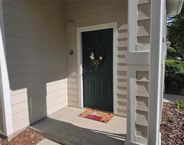 1300 Eastern Pecan Place - Photo Thumbnail 3