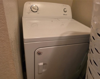 1300 Eastern Pecan Place - Photo Thumbnail 26