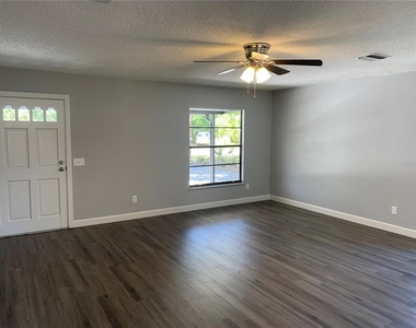 527 Hill Street - Photo Thumbnail 2