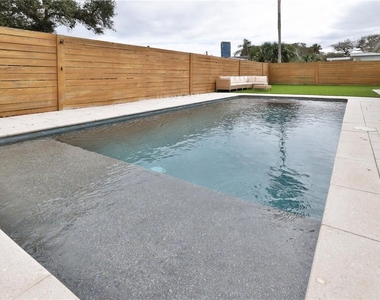 2307 Saxon Drive - Photo Thumbnail 37