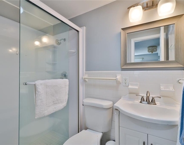 2307 Saxon Drive - Photo Thumbnail 21