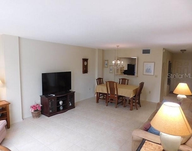 716 Granada Avenue - Photo Thumbnail 3