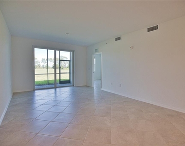 12280 Wellen Golf Street - Photo Thumbnail 11