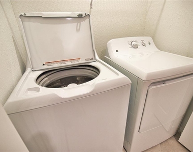 12280 Wellen Golf Street - Photo Thumbnail 25
