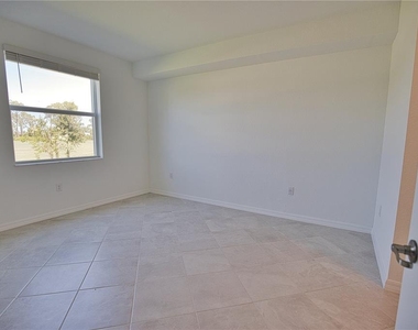12280 Wellen Golf Street - Photo Thumbnail 16
