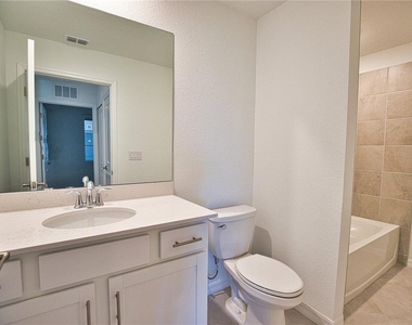 12280 Wellen Golf Street - Photo Thumbnail 23