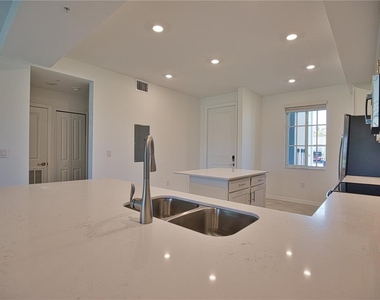 12280 Wellen Golf Street - Photo Thumbnail 20
