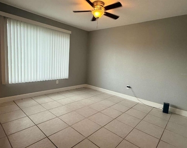 14666 Ingraham Boulevard - Photo Thumbnail 7