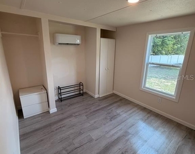 110 Forest Avenue - Photo Thumbnail 2