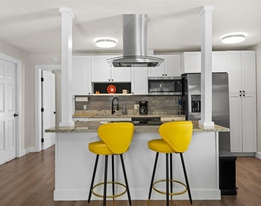 418 40th Avenue S - Photo Thumbnail 5
