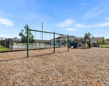 6735 Sw 10th Lane - Photo Thumbnail 32