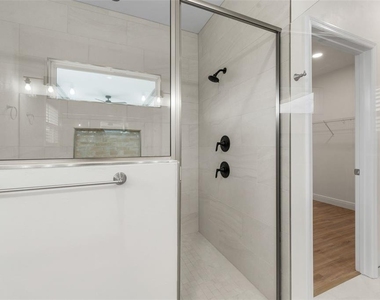 6735 Sw 10th Lane - Photo Thumbnail 15