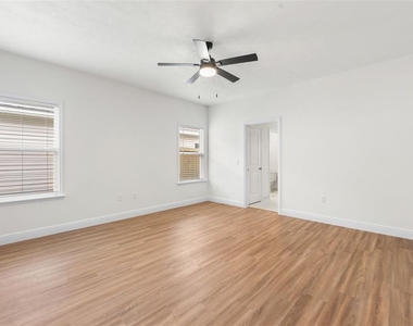 6735 Sw 10th Lane - Photo Thumbnail 22