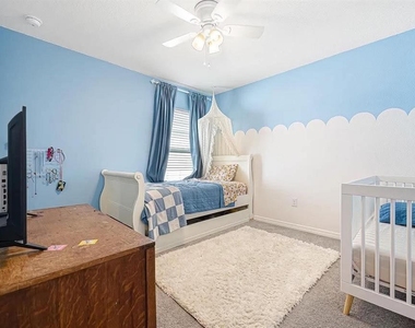 8574 Triumph Circle - Photo Thumbnail 8
