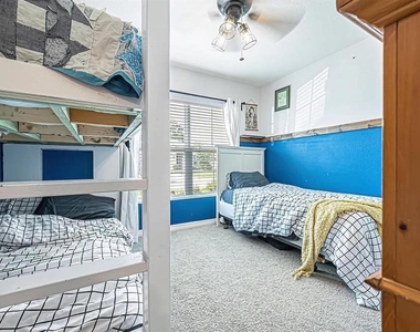 8574 Triumph Circle - Photo Thumbnail 7