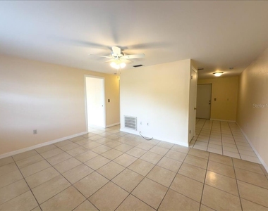 11432 Poplin Avenue - Photo Thumbnail 4