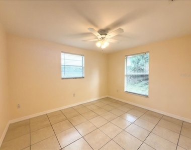 11432 Poplin Avenue - Photo Thumbnail 10