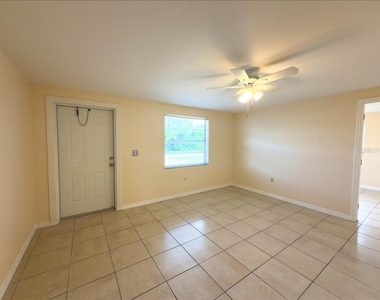 11432 Poplin Avenue - Photo Thumbnail 3