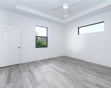 3304 Glencove Street - Photo Thumbnail 19