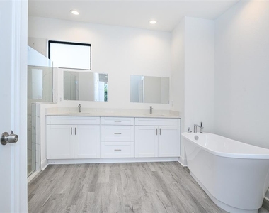 3304 Glencove Street - Photo Thumbnail 22