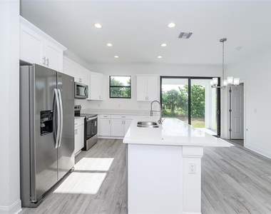 3304 Glencove Street - Photo Thumbnail 1
