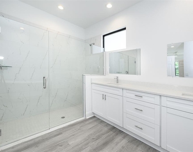 3304 Glencove Street - Photo Thumbnail 24