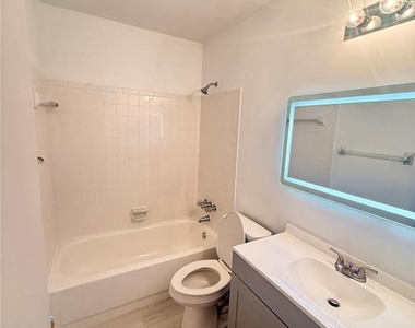 895 Copperleaf Lane - Photo Thumbnail 6