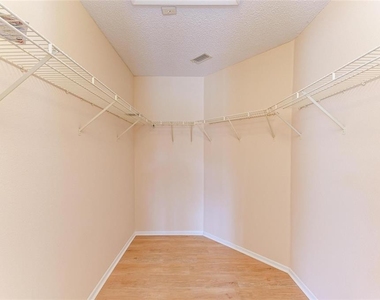 4227 Placid Drive - Photo Thumbnail 26